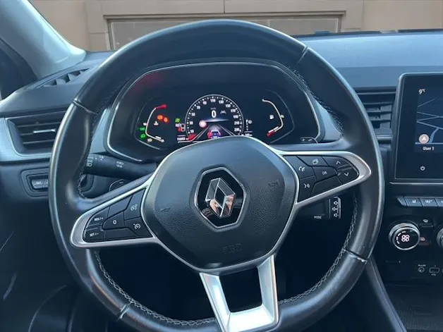 RENAULT Captur 1.3 TCe Intens EDC