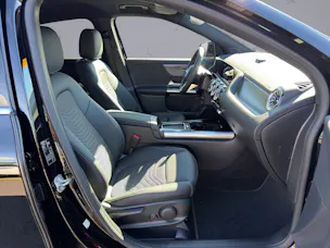 MERCEDES-BENZ GLA-Klasse H247 GLA 250 Swiss Star Progressive 4matic