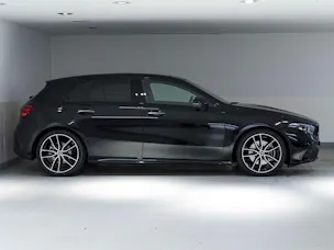 MERCEDES-BENZ A 220 d