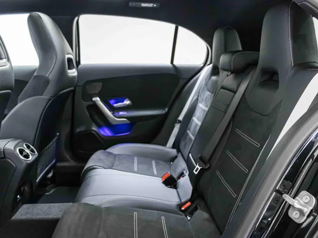 MERCEDES-BENZ A 220 d