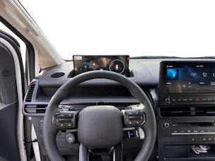 HYUNDAI Staria 84 kWh Amplia Cargo