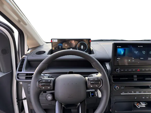 HYUNDAI Staria 84 kWh Amplia Cargo