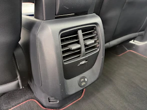 https://vehicle.imgix.net/4515782/47df4727-5757-422e-9a02-4e0a2eadd963.jpg