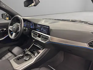 BMW 330e xDrive Touring