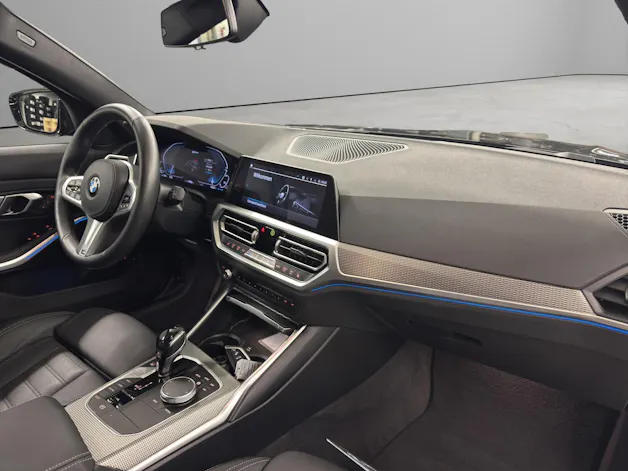 BMW 330e xDrive Touring