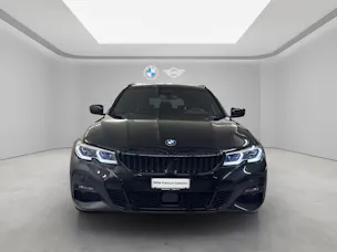 BMW 330e xDrive Touring