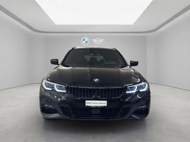 BMW 330e xDrive Touring