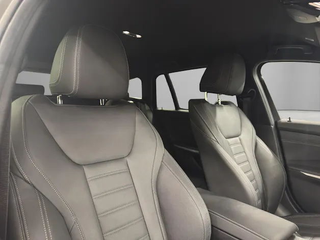 BMW 330e xDrive Touring