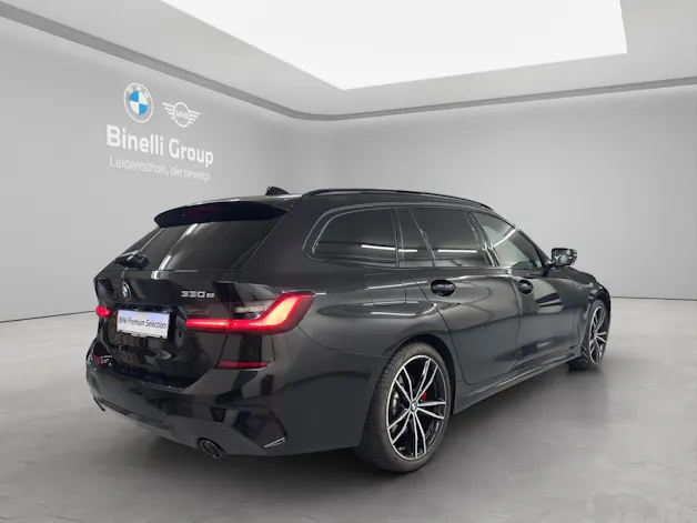 BMW 330e xDrive Touring