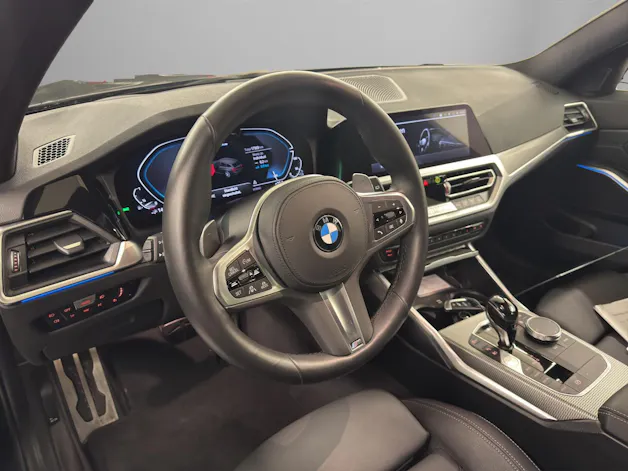 BMW 330e xDrive Touring
