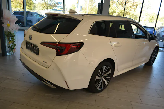 Toyota Corolla Touring Sports 2.0 HSD Swiss Edition