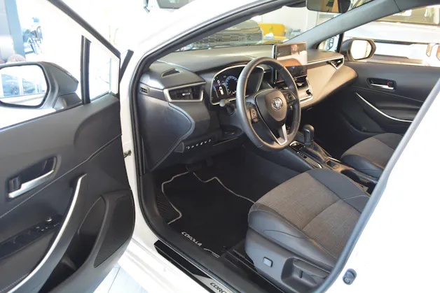 Toyota Corolla Touring Sports 2.0 HSD Swiss Edition