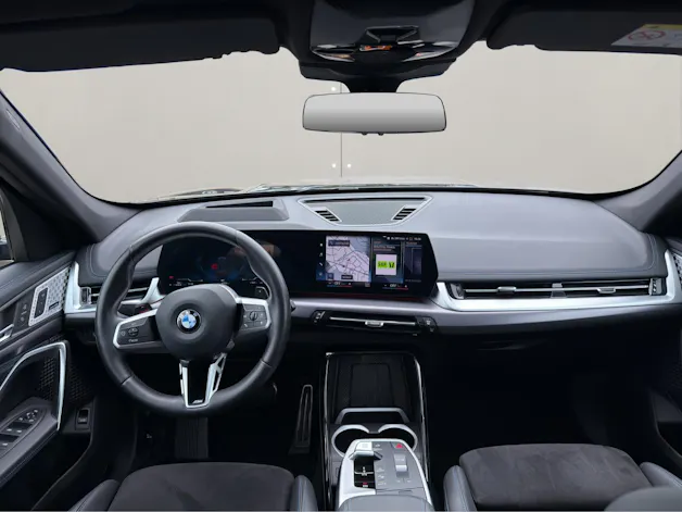 BMW X1 U11 20i sDrive paddles