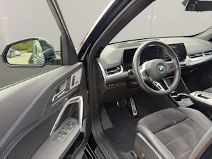 BMW X1 U11 20i sDrive paddles