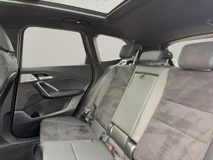 BMW X1 U11 20i sDrive paddles