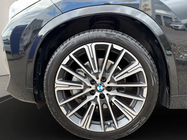 BMW X1 U11 20i sDrive paddles