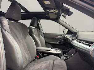 BMW X1 U11 20i sDrive paddles