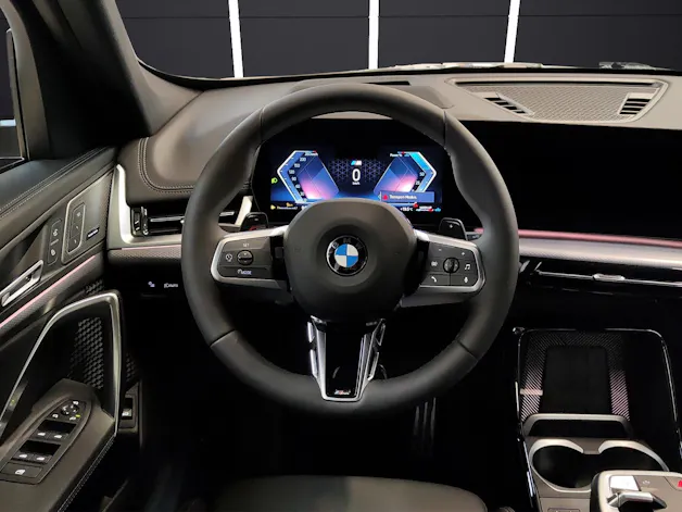 BMW X1 U11 23i xDrive paddles