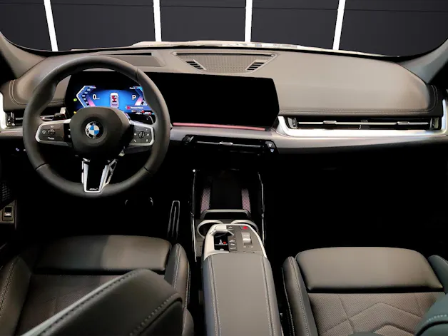 BMW X1 U11 23i xDrive paddles