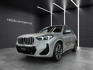 BMW X1 U11 23i xDrive paddles