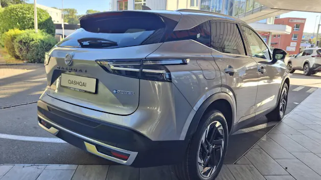 NISSAN Qashqai 1.5 VC-T N-Connecta