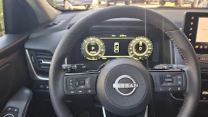 NISSAN Qashqai 1.5 VC-T N-Connecta