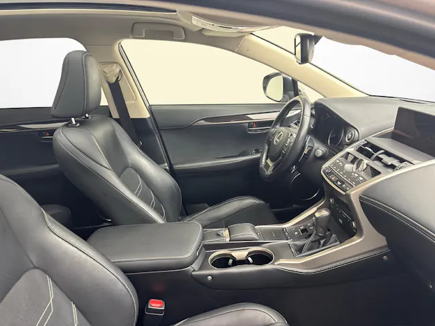 Lexus NX 300h Excellence