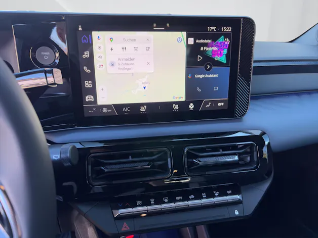 NISSAN Micra Evolve 52kWh