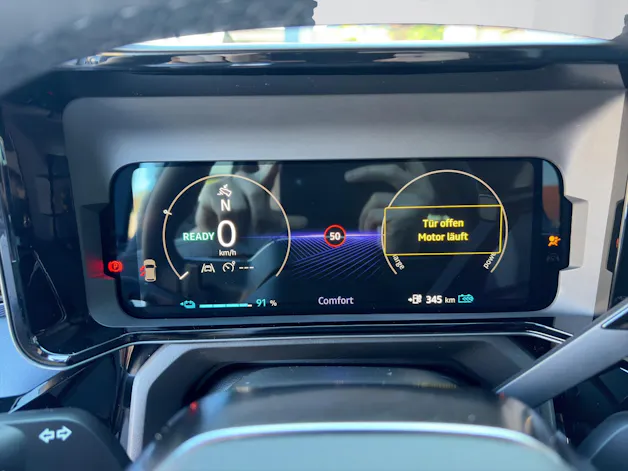 NISSAN Micra Evolve 52kWh