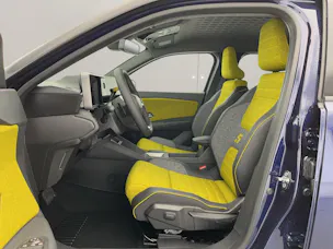 RENAULT R5 E-Tech Comfort Range iconic five
