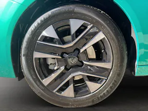 PEUGEOT 208 1.2 Hybrid ENVY