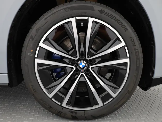 BMW iX3 NA5 40
