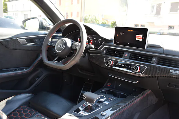 AUDI RS4 Avant 2.9 V6 TFSI quattro T-Tronic