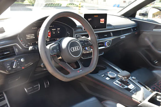 AUDI RS4 Avant 2.9 V6 TFSI quattro T-Tronic