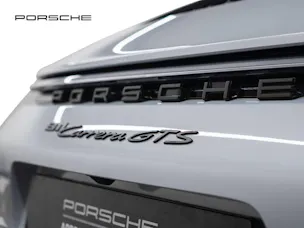 PORSCHE 911 Carrera GTS