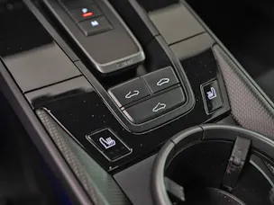 PORSCHE 911 Carrera GTS