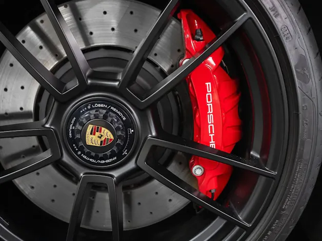 PORSCHE 911 Carrera GTS
