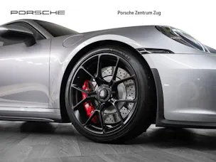 PORSCHE 911 GT3 mit Touring-Paket