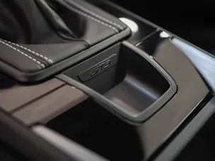 PORSCHE 911 GT3 mit Touring-Paket