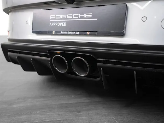 PORSCHE 911 GT3 mit Touring-Paket