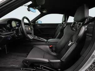 PORSCHE 911 GT3 mit Touring-Paket