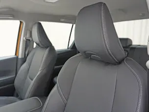 Toyota Hilux Double Cab.-Pick-up 2.8 D-4D MHEV 204 Invincible
