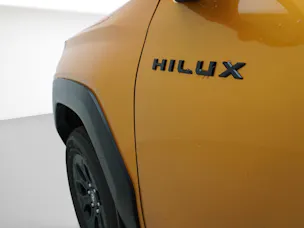 Toyota Hilux Double Cab.-Pick-up 2.8 D-4D MHEV 204 Invincible