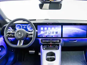 MERCEDES-BENZ CLA 350 4MATIC EQ