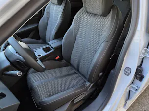 PEUGEOT 308 e-Allure 156cv