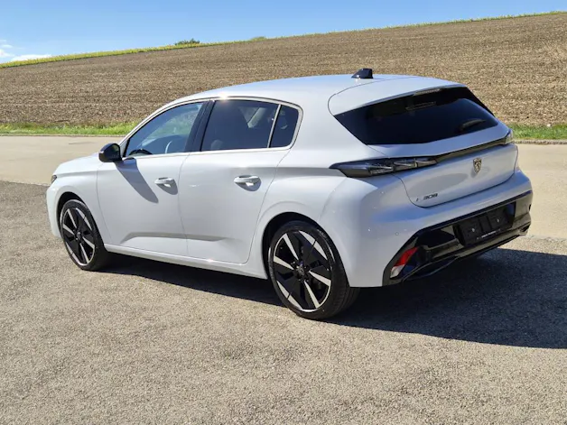 PEUGEOT 308 e-Allure 156cv