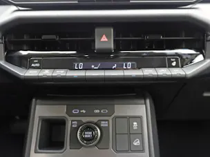 Toyota Hilux Double Cab.-Pick-up 59KWh Style