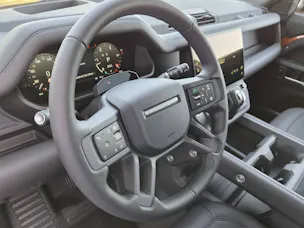 Land Rover Defender 110 3.0 D I6 350 X-Dynamic HSE