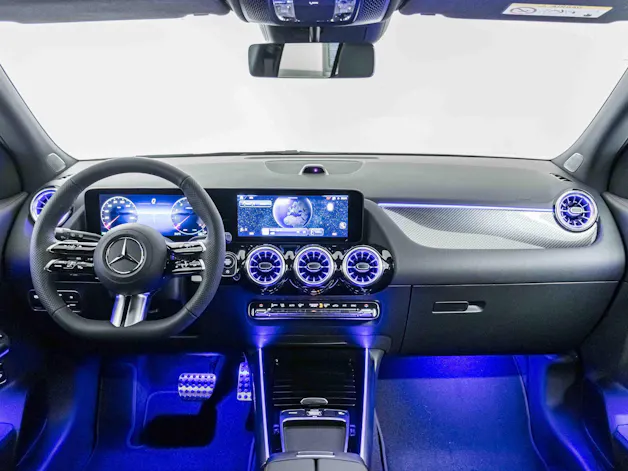 MERCEDES-BENZ GLA 200 Night Star