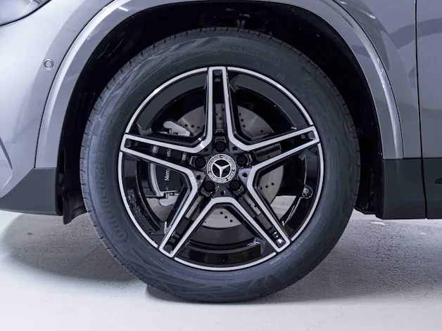 MERCEDES-BENZ GLA 200 Night Star